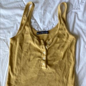 yellow brandy melville tank top 🌼🌼